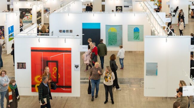 Vilniuje prasideda tarptautinė šiuolaikinio meno mugė ArtVilnius’25