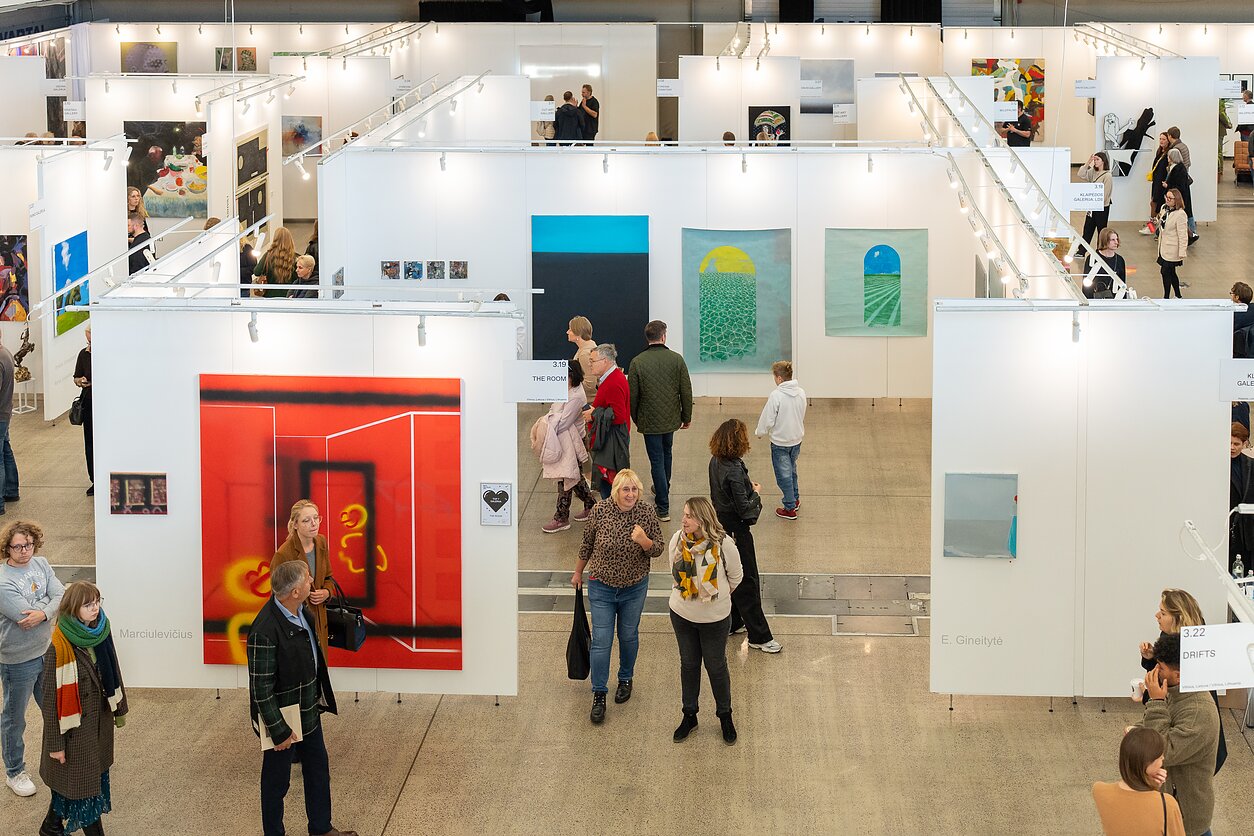 Vilniuje prasideda tarptautinė šiuolaikinio meno mugė ArtVilnius’25