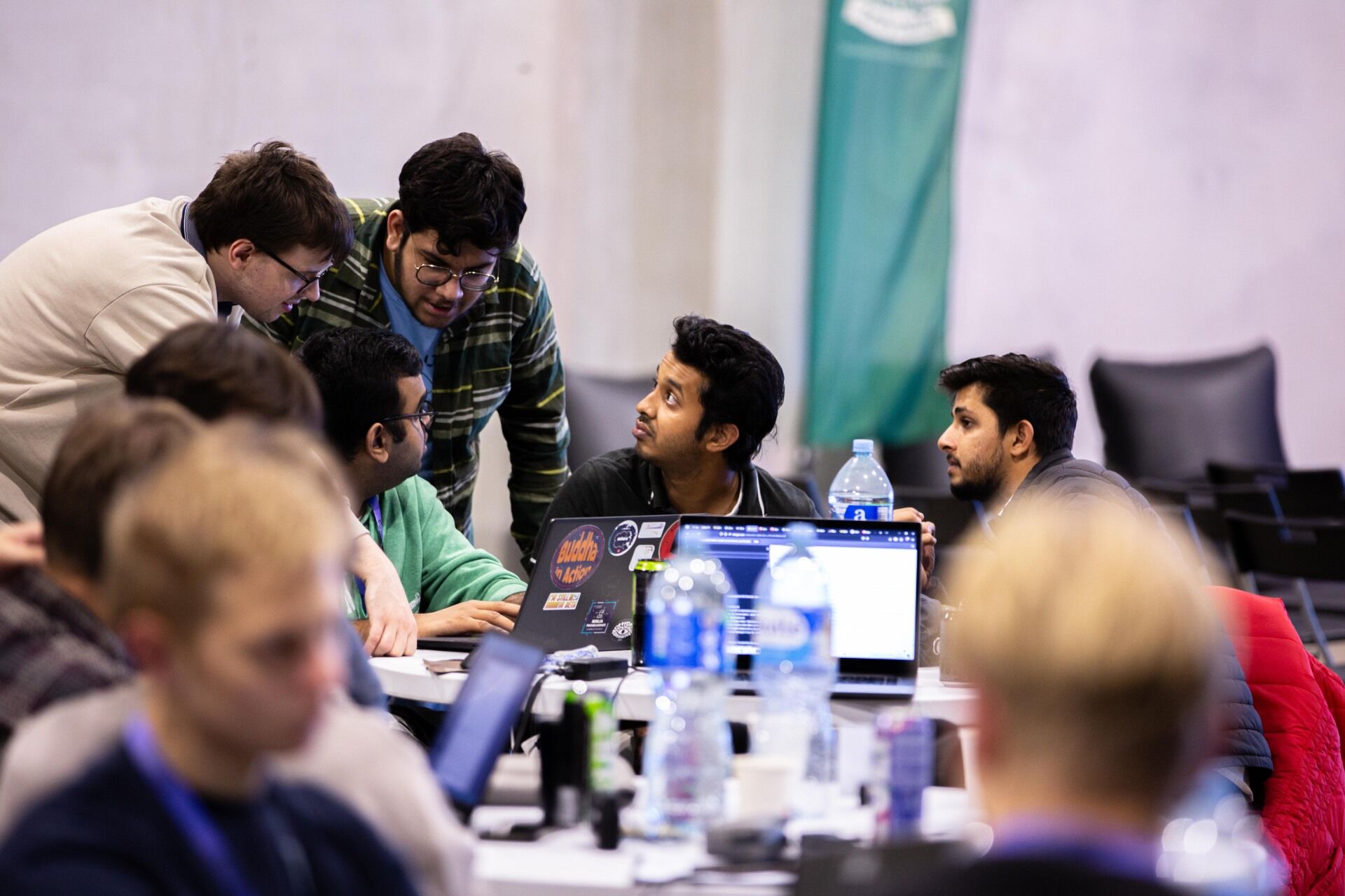 Finišavo visą savaitgalį trukęs Vilniaus miesto inovacijų hakatonas „Hack4Vilnius“ 2025