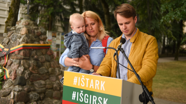 Artėjant Vasario 16-ajai. Tarptautinių santykių srityje dirbanti Lina: švęsti laisvę turime būdami kartu